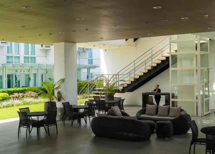 Abreeza Studio Suite 2321 - Pool, Wifi, City View, Washer, Ac, Netflix, Mall