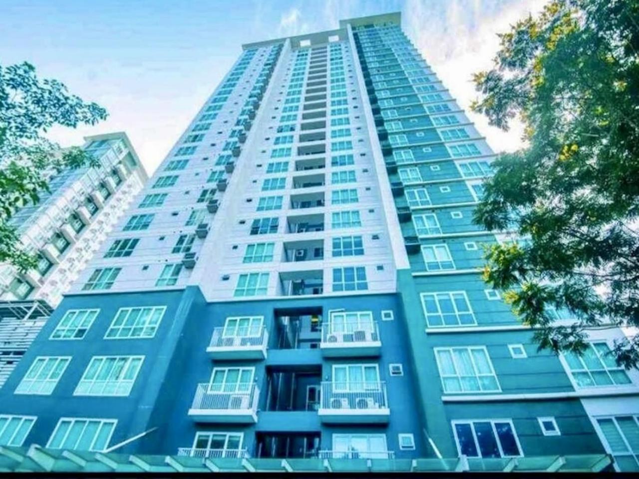 Abreeza 2321 - Pool, Wifi, View, Washer, Ac, Netflix, Mall *